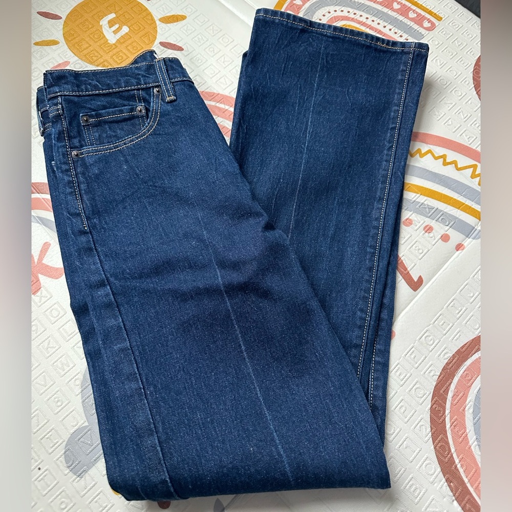 Levi jeans size 27
